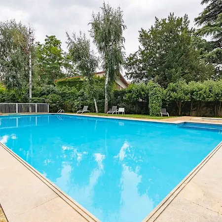 Appartement With Swimming Pool - Near Park