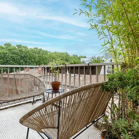 Appartement With Swimming Pool - Near Park
